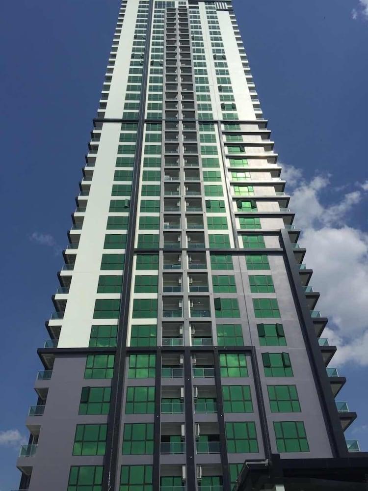 Dusit Grand Condo View Pattaya Exterior foto